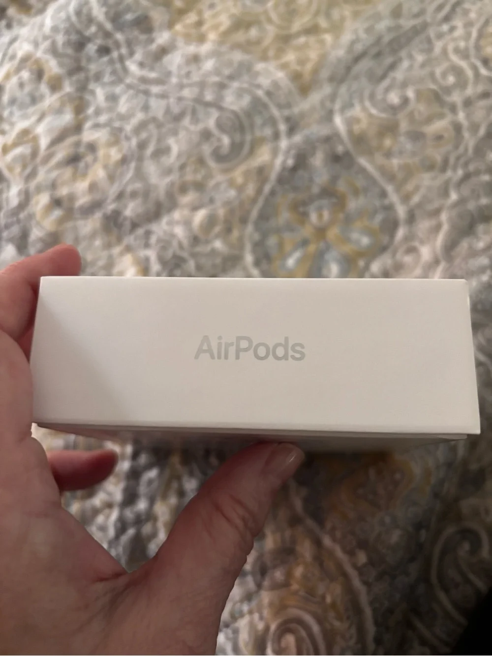 Apple White Wireless Earbuds Packaging